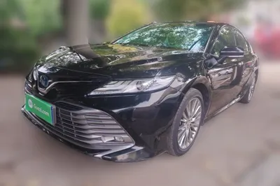 Toyota Camry · 2019 год
