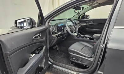 Kia Sportage 2023, 29559 км, за 23349.12 USD - фото 10