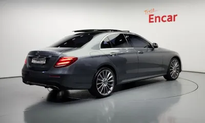 Mercedes-Benz E-Class 2019, 94162 км, за 21143.04 USD