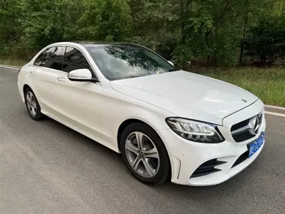Mercedes-Benz C-Class 2020, 96000 км, за 17707.1 USD