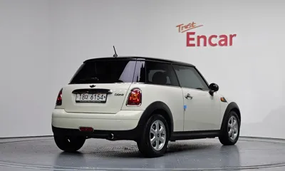 MINI Cooper 2010, 86569 км, за 2974.62 USD