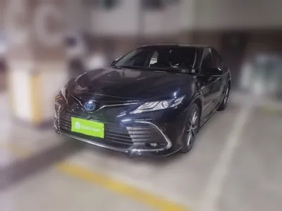 Toyota Camry · 2021 год