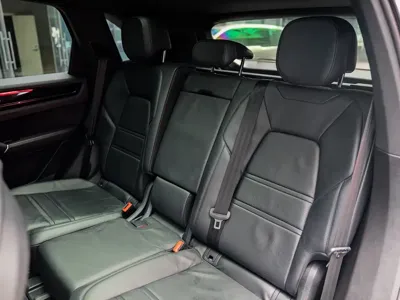 Porsche Cayenne Hybrid 2019, 66000 км, за 45319.9 USD - фото 7