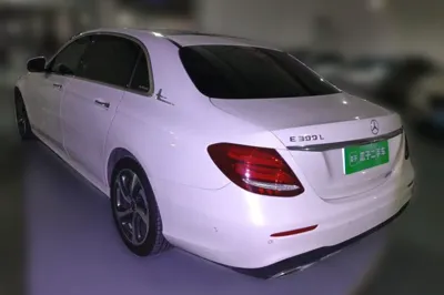 Mercedes-Benz E-Class 2017, 53700 км, за 25462 USD