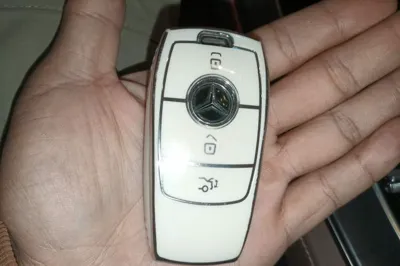 Mercedes-Benz E-Class 2017, 53700 км, за 25462 USD - фото 20