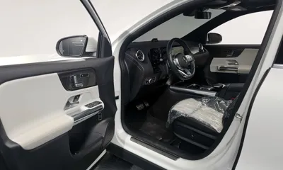 Mercedes-Benz GLA-Class 2023, 58870 км, за 22252.86 USD - фото 10