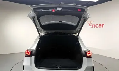 Mercedes-Benz GLA-Class 2023, 58870 км, за 22252.86 USD - фото 21