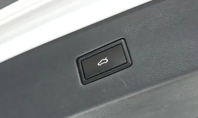 Volkswagen Tiguan 2020, 76060 км, за 17133.56 USD - фото 20