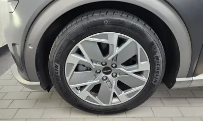 Genesis GV60 2022, 72920 км, за 28488.91 USD