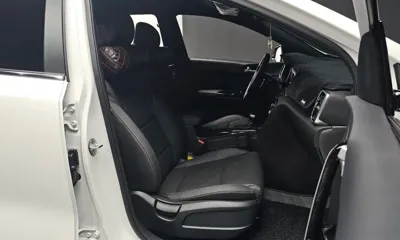 Kia Sportage 2019, 5994 км, за 14638.31 USD - фото 10