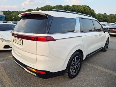 Kia Canival 2023, 54688 км, за 19060.65 USD - фото 6