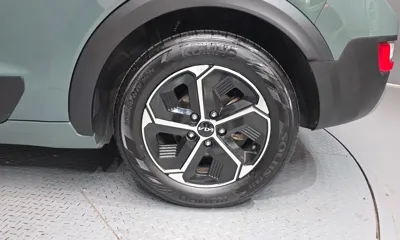 Kia Niro 2022, 80209 км, за 13355.06 USD - фото 21