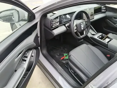 BYD Qin L 2026, 100 км, за 12830.83 USD - фото 16