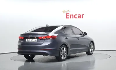 Hyundai Avante 2018, 80334 км, за 7111.89 USD