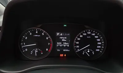 Hyundai Avante 2018, 80334 км, за 7111.89 USD - фото 8