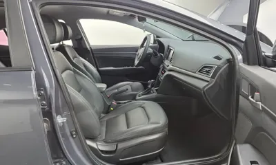 Hyundai Avante 2018, 80334 км, за 7111.89 USD - фото 10