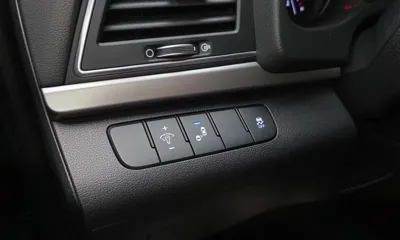 Hyundai Avante 2018, 80334 км, за 7111.89 USD - фото 17
