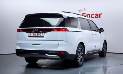 Kia Canival 2023, 74164 км, за 16677.53 USD