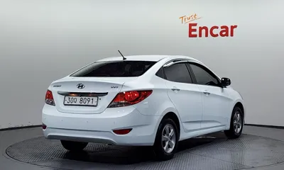 Hyundai Accent 2012, 140371 км, за 2535.27 USD