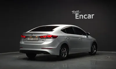 Hyundai Avante 2016, 97558 км, за 4923.2 USD