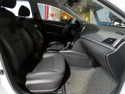 Hyundai Avante 2018, 39950 км, за 8599.19 USD - фото 8