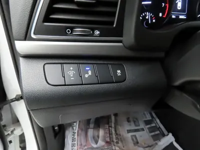 Hyundai Avante 2018, 39950 км, за 8599.19 USD - фото 15