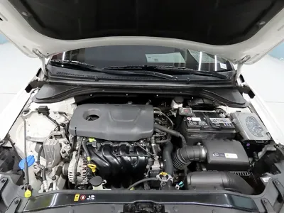 Hyundai Avante 2018, 39950 км, за 8599.19 USD - фото 20