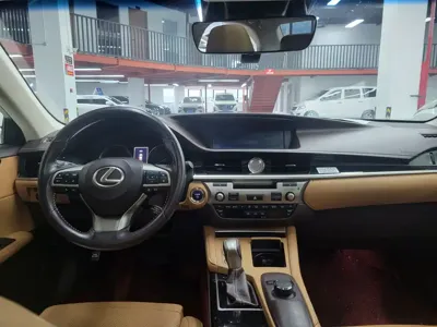 Lexus ES 2018, 100000 км, за 17692.34 USD - фото 7
