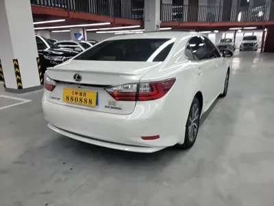 Lexus ES 2018, 100000 км, за 17692.34 USD - фото 11