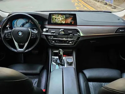 BMW 5-Series 2018, 81050 км, за 13544.31 USD