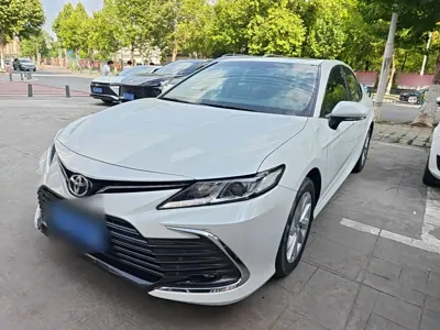 Toyota Camry 2024, 29400 км, за 16688.94 USD