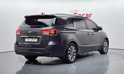 Kia Canival 2017, 76243 км, за 8457.22 USD