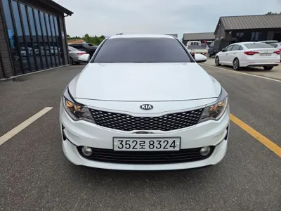Kia K5 2016, 120486 км, за 5448.34 USD