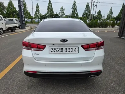 Kia K5 2016, 120486 км, за 5448.34 USD