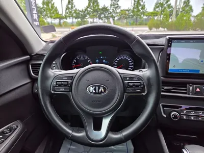 Kia K5 2016, 120486 км, за 5448.34 USD - фото 8