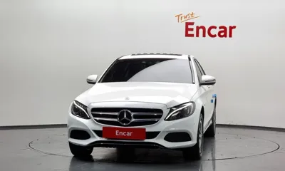 Mercedes-Benz C-Class 2018, 85078 км, за 11757.75 USD