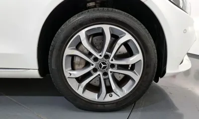 Mercedes-Benz C-Class 2018, 85078 км, за 11757.75 USD