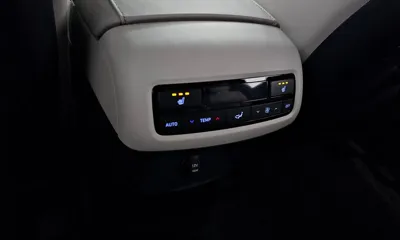 Hyundai Palisade 2019, 128054 км, за 14637.02 USD - фото 19