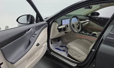 Genesis G80 2025, 11526 км, за 40632.8 USD - фото 10