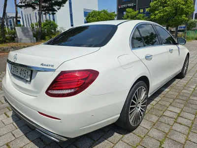 Mercedes-Benz E-Class 2018, 166584 км, за 10986.15 USD - фото 6