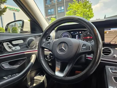 Mercedes-Benz E-Class 2018, 166584 км, за 10986.15 USD - фото 19
