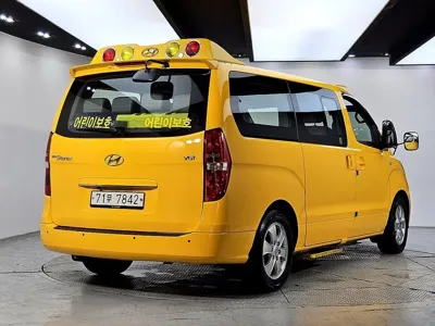 Hyundai Starex 2019, 102728 км, за 8131.68 USD