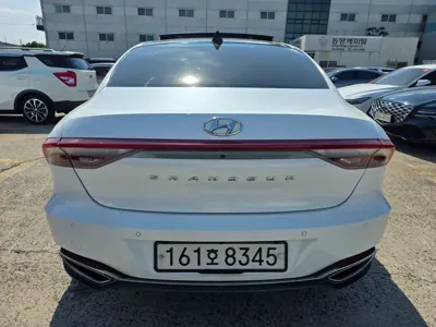 Hyundai Grandeur 2022, 72268 км, за 15951.16 USD - фото 7