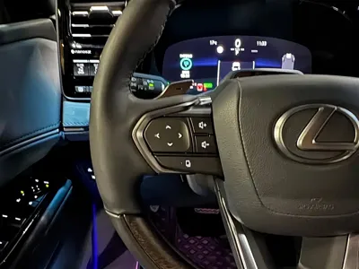 Lexus LM 2024, 4300 км, за 185105.3 USD - фото 18