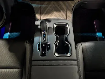 Lexus LM 2024, 4300 км, за 185105.3 USD - фото 21