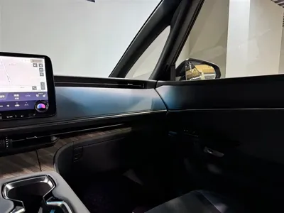 Lexus LM 2024, 4300 км, за 185105.3 USD - фото 22