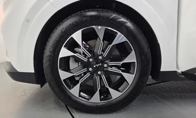 Kia Canival 2023, 8507 км, за 22671.02 USD