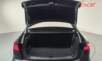 Audi A6 2023, 37712 км, за 28344.89 USD - фото 20