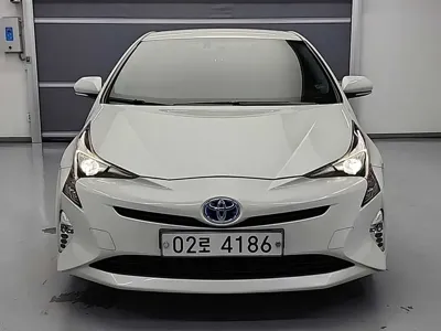 Toyota Prius 2018, 29350 км, за 11376.19 USD