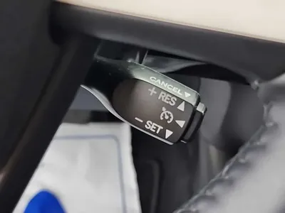 Toyota Prius 2018, 29350 км, за 11376.19 USD - фото 15